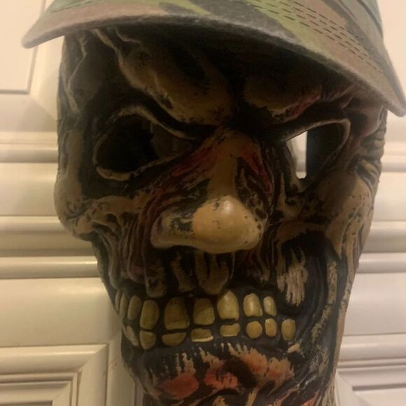 Fun World Div Mask with Baseball Camouflage Cap - Picture 2 of 5